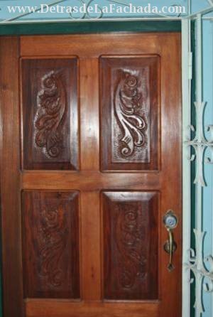 Toda la marquetería interior es de cedro