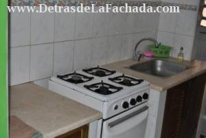 Encimeras de mármol y bajo mesetas de cedro