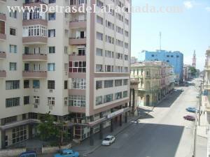 View from the balcony of Cubana de Aviación