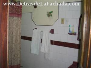 2Nd bathroom