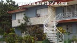 Calle 35 No. 1452 esq a Ave 26, Nuevo Vedado.