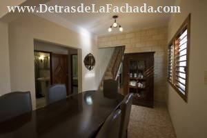 Calle 49 número 7414 entre 74 y 76