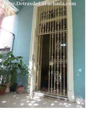 Portal, independent entrance