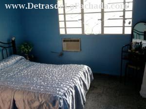 Large 4 x 4 and closet room