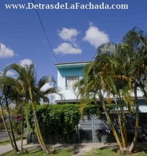 Calle 49 número 7414 entre 74 y 76