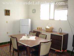 Goicuría e/ Luis Estevez y Estrada Palma