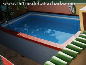 Side yard with swimming pool 7mx3mx1, 25 m