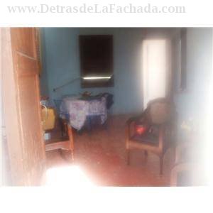 Puerta de Entrada. Sala-Comedor