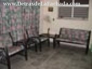 calle 35, # 4210, entre 42 y 44. Cienfuegos. Cuba.