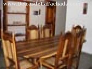 calle 35, # 4210, entre 42 y 44. Cienfuegos. Cuba.