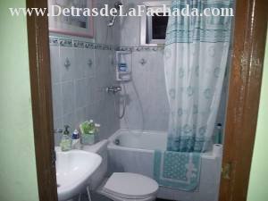 Calle 1ra entre B y C No. 155