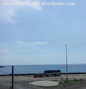 Calle 1era No. 637 (Edificio Vista al Mar), apto. 21, 2do piso, e/ 10 y 12