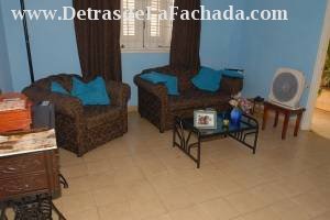 Sala de televisión con terraza