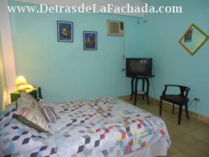 Otra vista de la habitación