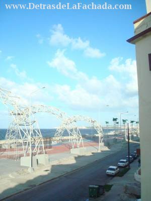 Calzada #57 entre 11 y 13, apt 21