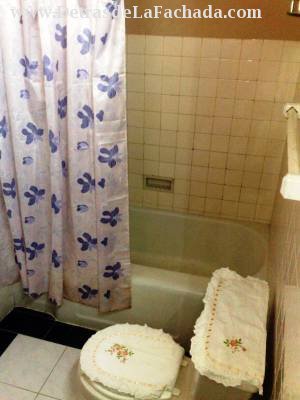 Obispo 201 apto. 205. 2do piso, e/ Cuba y San Ignacio.