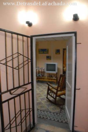 Obrapia #257 Apto 4 entre Cuba y Aguiar