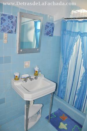 Baño agua fria y caliente, con fuerza de agua