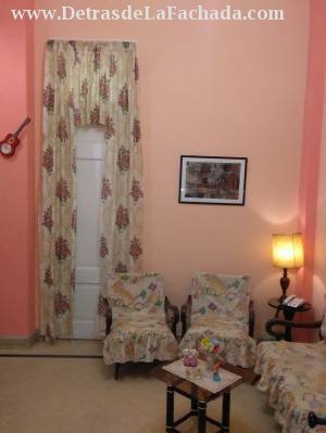 San Juan de Dios No.112 entre Aguacate y Compostela.Apartamento 1B, Primer piso.