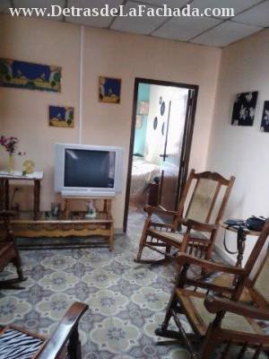 Obrapia #257 Apto 4 entre Cuba y Aguiar