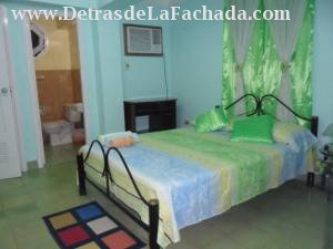 Calle 10 e/ 3ra y 5ta