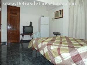 12, #510, e/ 21y23, apto 17, 3er piso