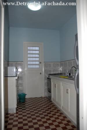 5ta. ave. No. 9408 e/ 94 y 96