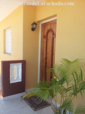 Calle 55  numero 19813 entre 198 y 200