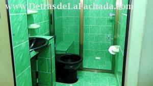 Private bathroom room 1