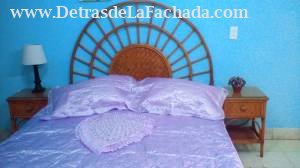 Avenida de Cespedes #651 apartamento 2 % L y M reparto Sueno. codigo postal 90900