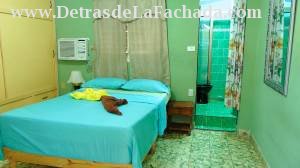 Room with private bathroom 1