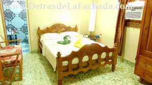 Room with private bathroom 2