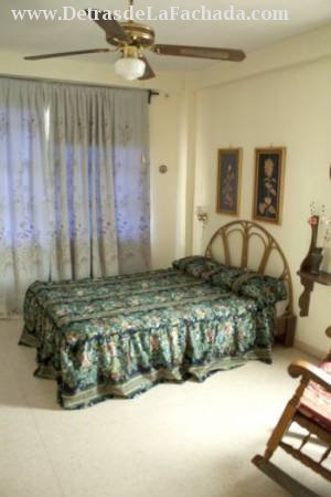 Calle 1era 252 e/Paseo y A