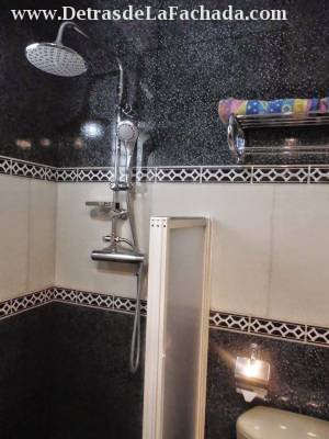 Calle: Candelario Agüero 206, entre Onelio Hernández y Arnaldo Ramírez