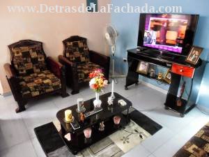 Calle: Candelario Agüero 206, entre Onelio Hernández y Arnaldo Ramírez