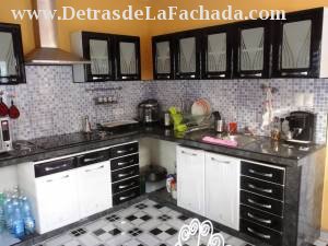 Calle: Candelario Agüero 206, entre Onelio Hernández y Arnaldo Ramírez