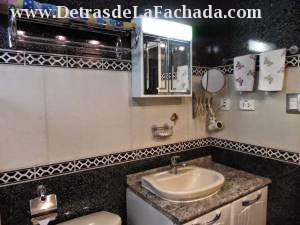 Calle: Candelario Agüero 206, entre Onelio Hernández y Arnaldo Ramírez