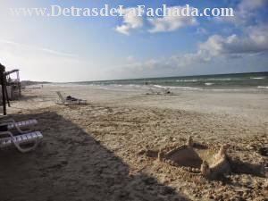 Calle: Candelario Agüero 206, entre Onelio Hernández y Arnaldo Ramírez