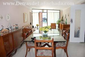 Avenida 8 # 3703 entre Paseo El Pardo y calle 39. Reparto Punta Gorda.