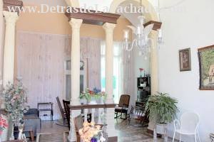 Avenida San Fernando # 3917 entre calle 39 y calle 41.