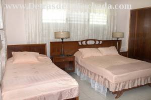 Avenida 8 # 3703 entre Paseo El Pardo y calle 39. Reparto Punta Gorda.