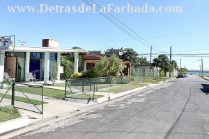 Avenida 8 # 3703 entre Paseo El Pardo y calle 39. Reparto Punta Gorda.