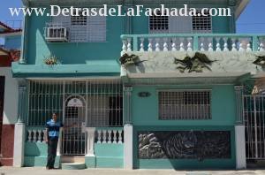 FRENTE DEL APARTAMENTO 2do nivel