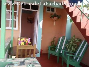 Maceo#22 % Castillo duahi y Ave e los Martires