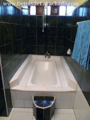 Flor Crombet #143 entre Ciro Frías y Frank País