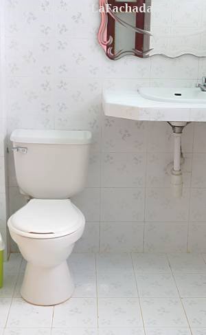 Calle maravi 17 entre marti y flor crombet