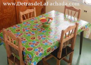 Calle Flor Crombet 67 entre 24 de Febrero y 10 de Octubre.