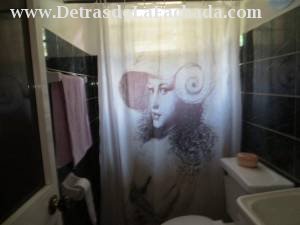 Baño independiente con agua fria y caliente