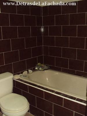 BAÑO HABITACION 1