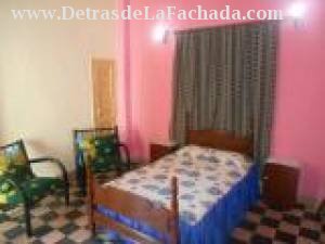 C/ San Lázaro Nº 965, 1er piso, e/ Aramburu y Hospital. Teléfono 00 53 7 8786505. Correo electrónico:liacris@emailground.com.